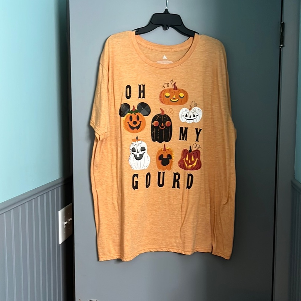 Size 2X Disney orange “Oh My Gourd” T-shirt.